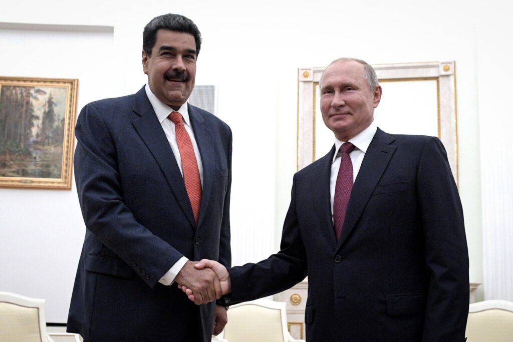 Imagem Ilustrando a Notícia: Maduro adia visita a Putin em meio a pressão brasileira e americana