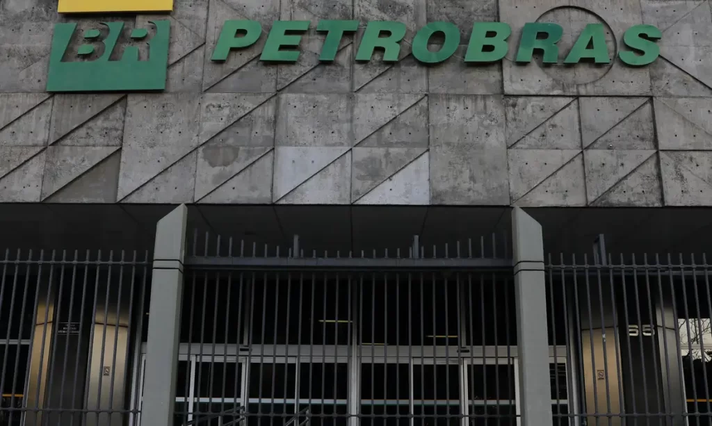 Imagem Ilustrando a Notícia: Petrobras assina aditivo de compra de gás de estatal da Bolívia