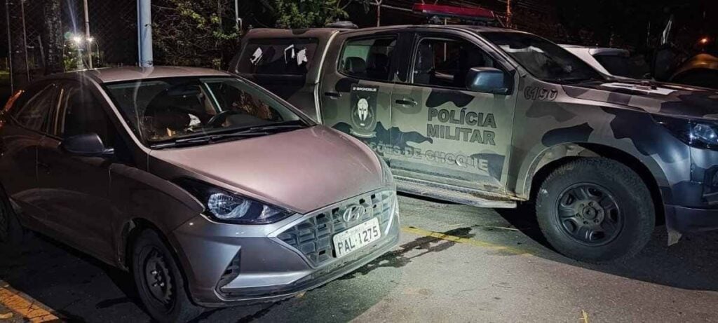 Imagem Ilustrando a Notícia: PMs do DF e Goiás prendem casal suspeito de matar a facadas motorista de app, em Gama