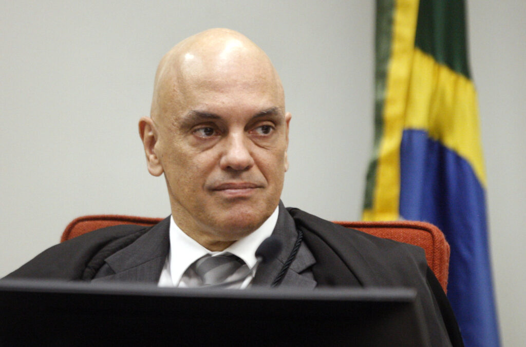 Imagem Ilustrando a Notícia: Moraes prorroga inquérito do STF sobre milícias digitais