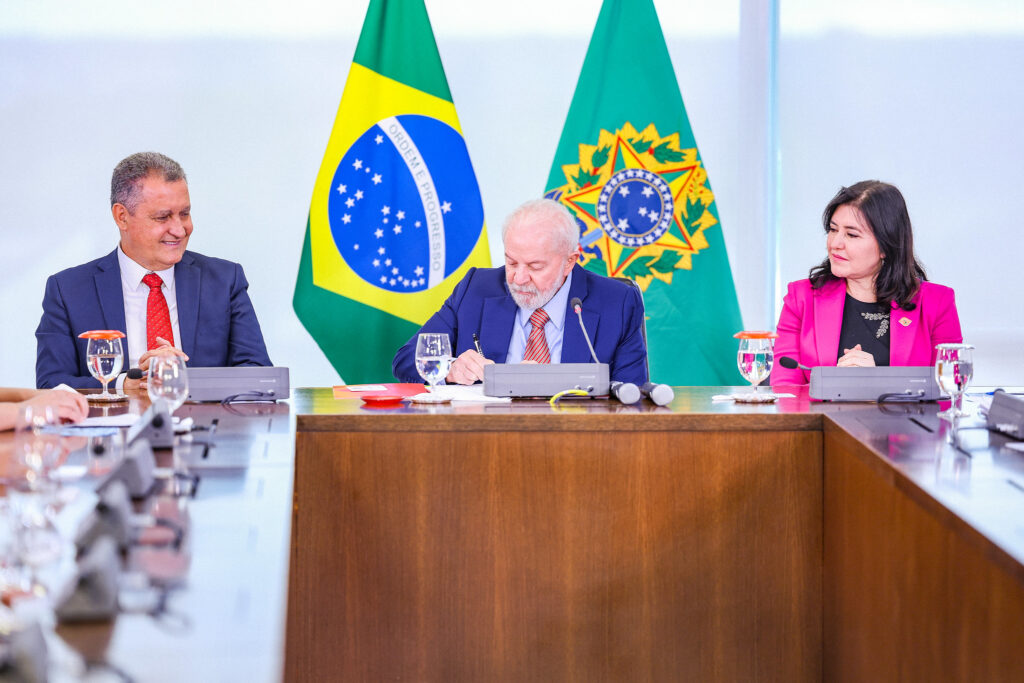 Imagem Ilustrando a Notícia: Veja os pontos principais do Orçamento de 2024, sancionado por Lula