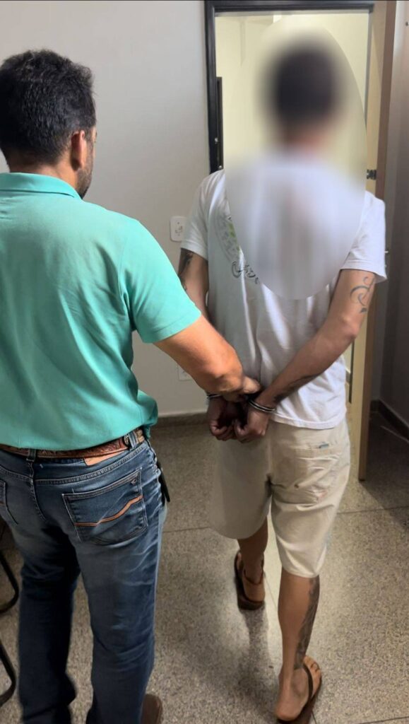 Imagem Ilustrando a Notícia: Homem é preso por suspeita de chicotear a esposa grávida e estrangular a mãe, em Planaltina