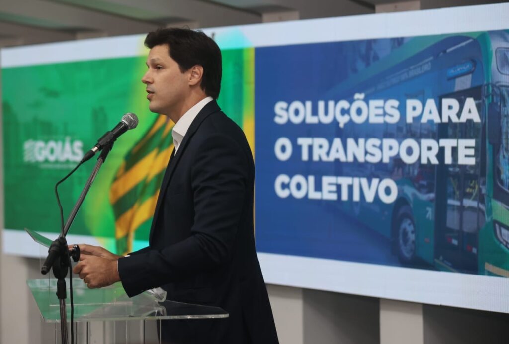 Imagem Ilustrando a Notícia: Daniel Vilela afirma que Caiado demonstra coragem e responsabilidade ao enfrentar desafios do transporte coletivo