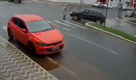 Imagem Ilustrando a Notícia: Idosa é atropelada enquanto atravessava avenida, em Iporá