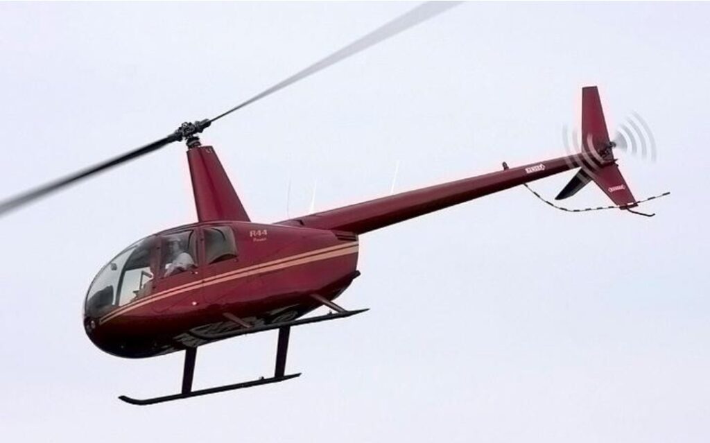 Imagem Ilustrando a Notícia: Helicóptero desaparece em rota para Ilhabela