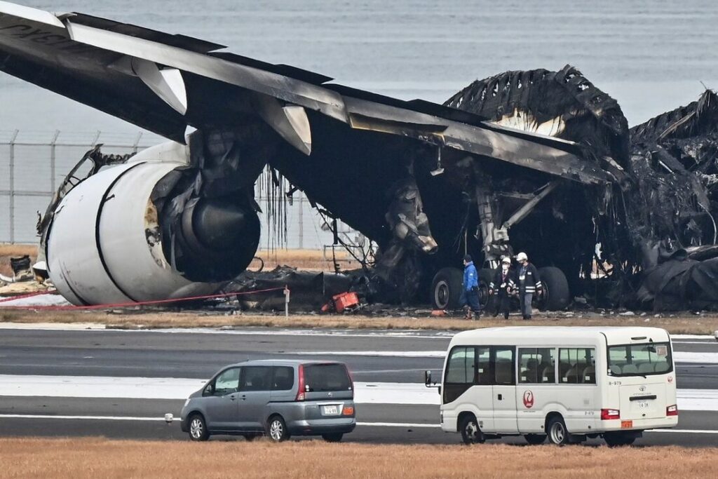 Imagem Ilustrando a Notícia: Japão: pilotos não perceberam incêndio em avião