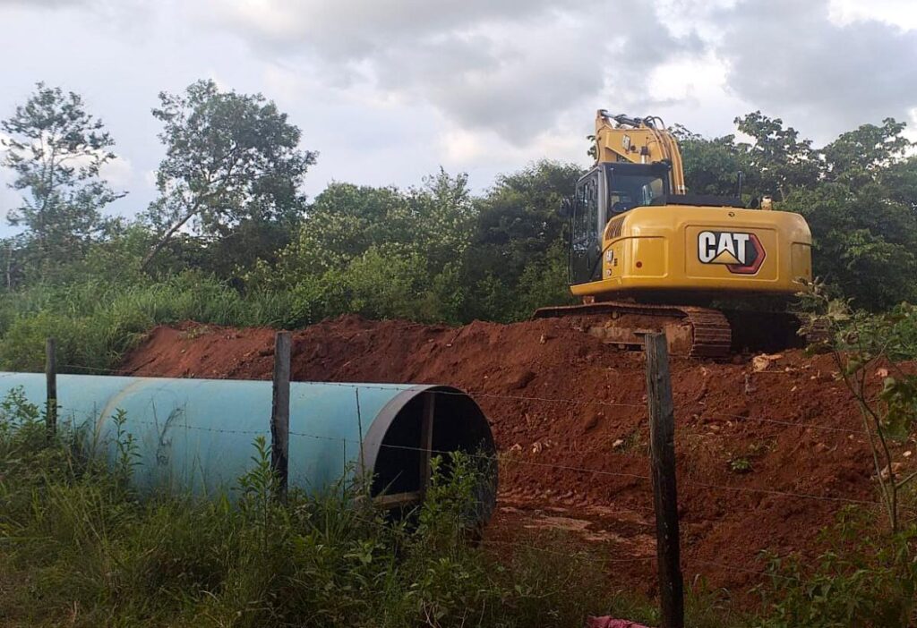 Imagem Ilustrando a Notícia: Prefeitura de Goiânia refaz dique de contenção para conter água da chuva e evitar alagamentos na região da Vila Roriz
