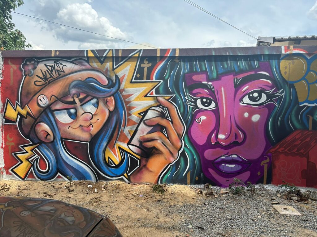 Imagem Ilustrando a Notícia: Grafites transformam o visual do Centro Cultural Martim Cererê