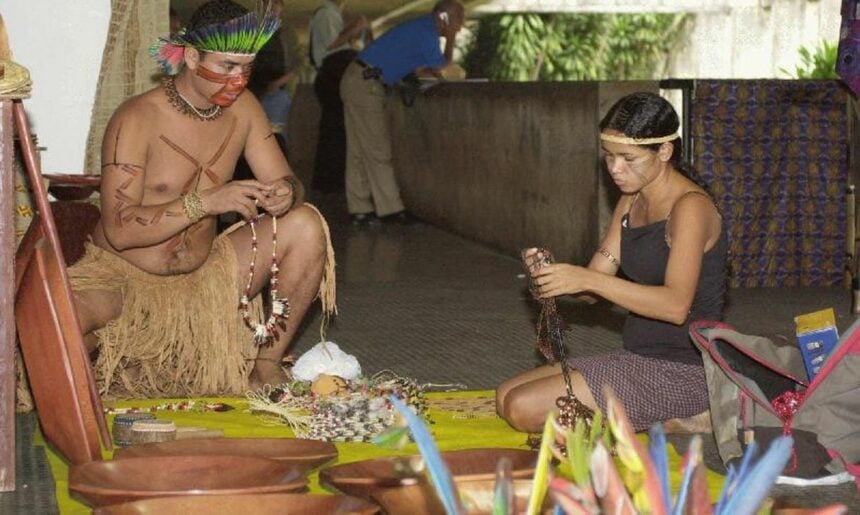 Imagem Ilustrando a Notícia: Novo Selo proporciona reconhecimento a produtos indígenas, agricultura familiar e artesanais, destacando sua origem diversificada