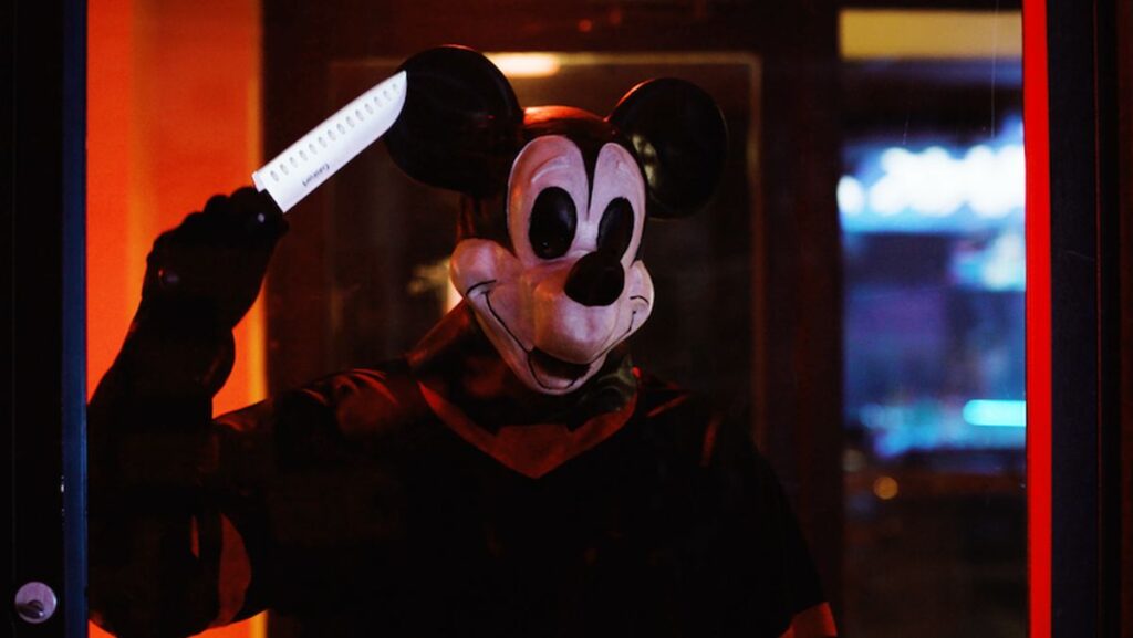 Imagem Ilustrando a Notícia: Filme de terror com Mickey Mouse é anunciado após perda dos direitos autorais