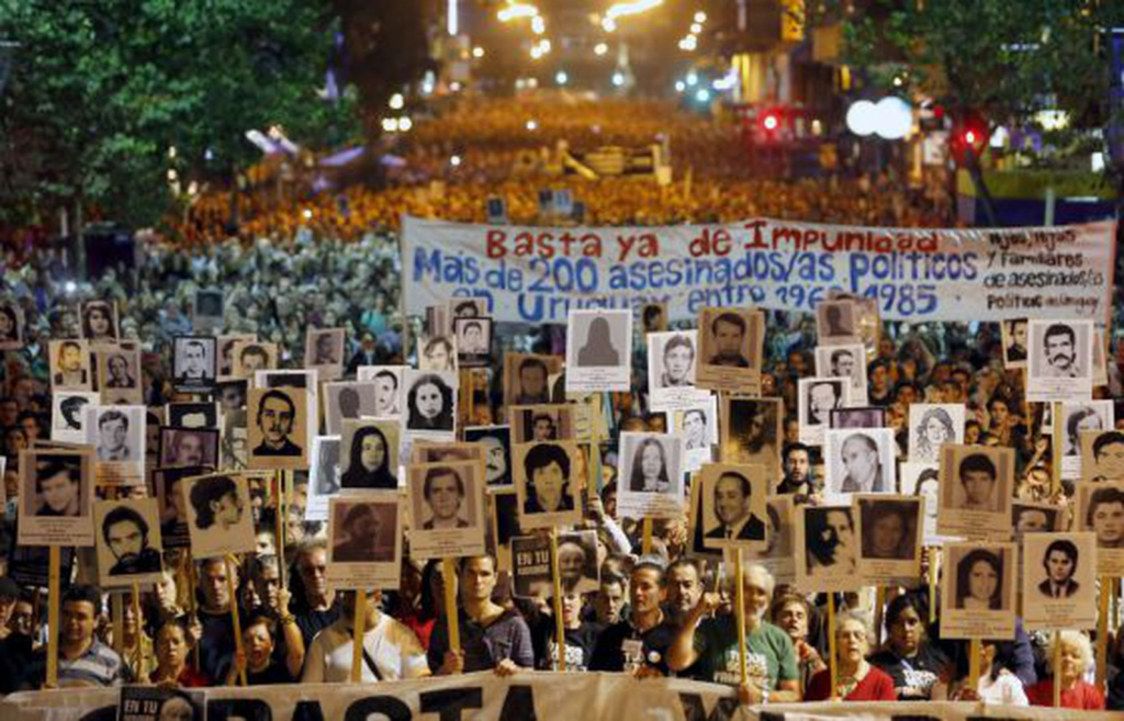 Imagem Ilustrando a Notícia: Lei no Uruguai divide opiniões ao permitir prisão domiciliar para militares condenados na era da ditadura