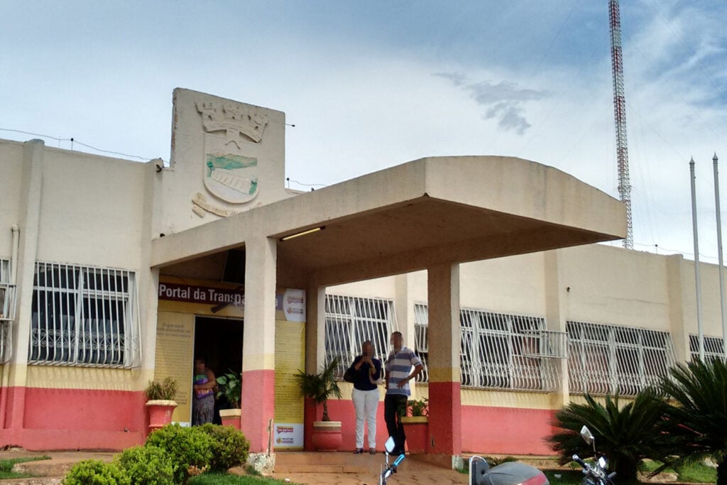 Imagem Ilustrando a Notícia: Prefeitura de Águas Lindas divulga concurso público com quase 1,3 mil vagas
