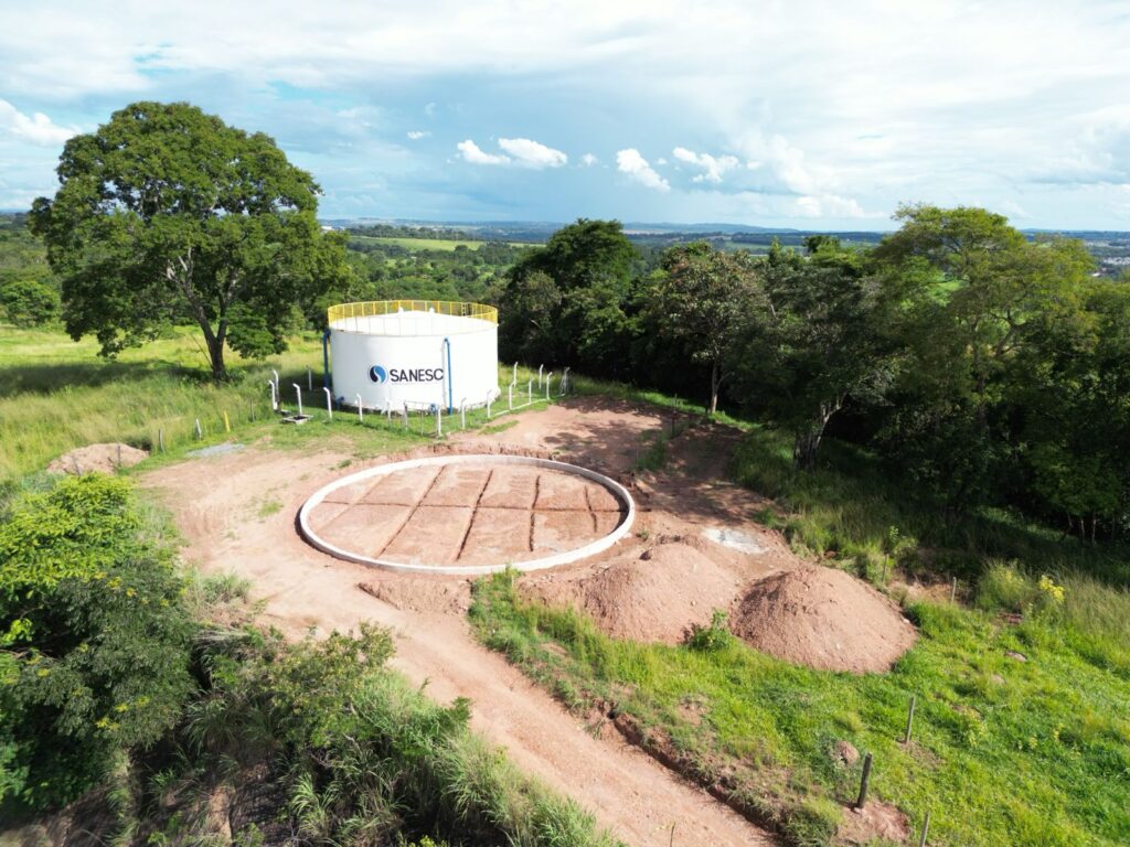 Imagem Ilustrando a Notícia: Canedo constrói o novo reservatório de água na região da Vila Galvão