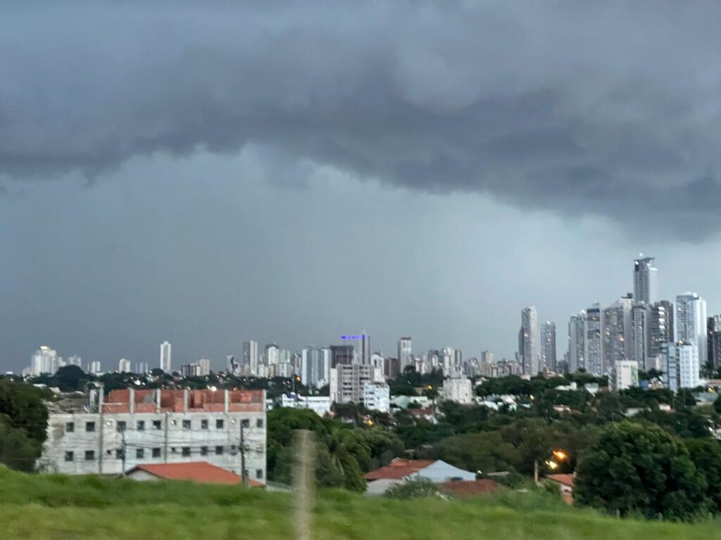 Imagem Ilustrando a Notícia: Previsão aponta para fim de semana chuvoso em Goiás