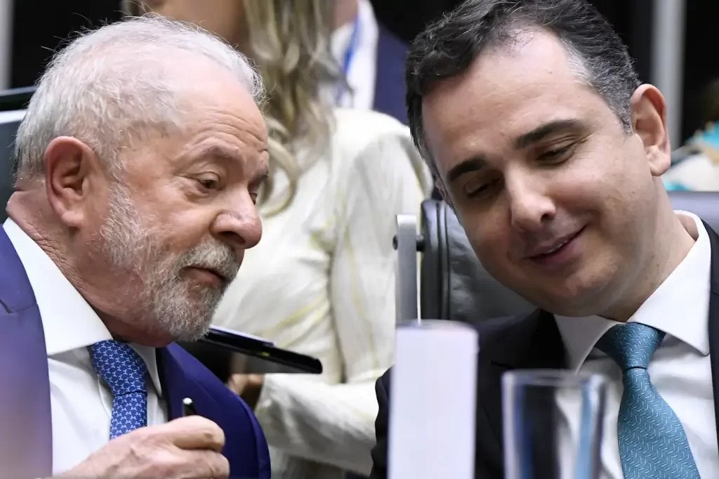 Imagem Ilustrando a Notícia: Reoneração da folha deve ser assunto de conversa entre Lula e Pacheco