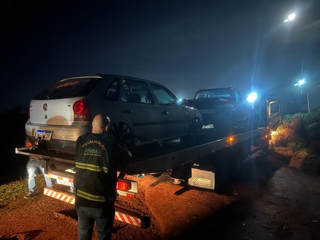 Imagem Ilustrando a Notícia: Prefeitura de Goiânia apreende carros e aplica R$ 585 mil em multas durante operação