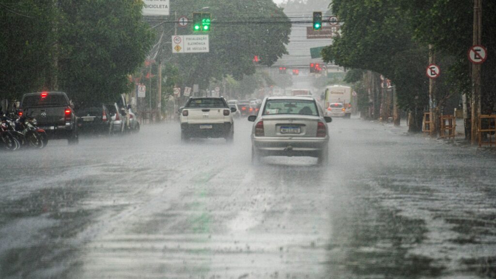 Imagem Ilustrando a Notícia: Inmet prevê chuvas para várias regiões do país