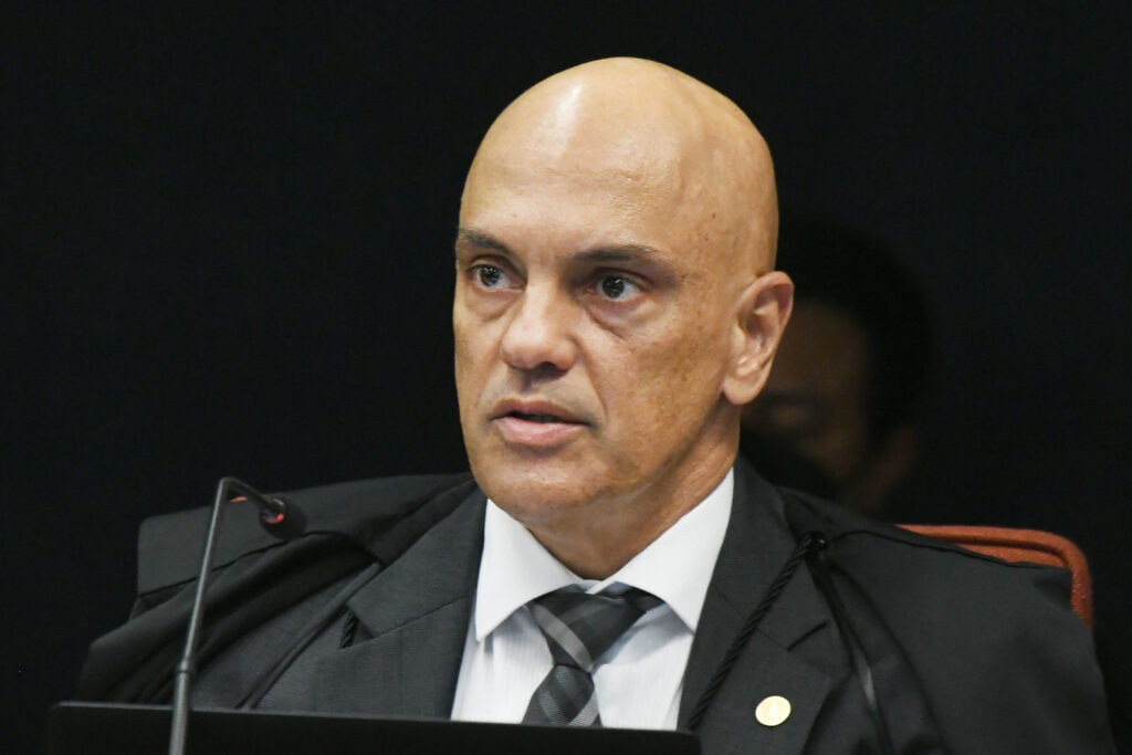 Imagem Ilustrando a Notícia: Moraes diz que candidatos podem ser cassados por uso negativo de IA