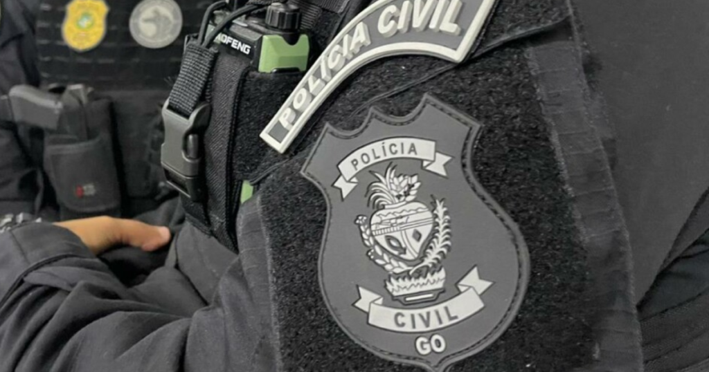 Imagem Ilustrando a Notícia: Casal é preso por esquema de venda e receptação de aparelhos furtados em Alvorada no Norte, diz polícia