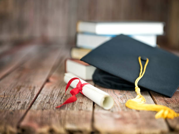 Imagem Ilustrando a Notícia: Mais da metade dos formados nos EUA não usam seus diplomas, revela estudo