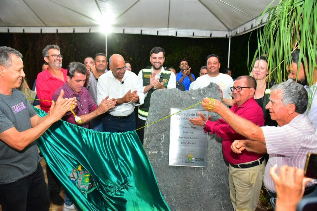Imagem Ilustrando a Notícia: Prefeitura entrega iluminação e melhorias no Bosque do Goiânia 2