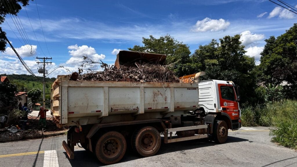 Imagem Ilustrando a Notícia: Prefeitura identifica aumento de descarte irregular de lixo em 155 pontos