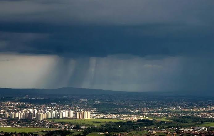 Imagem Ilustrando a Notícia: Cimehgo alerta para chuvas intensas nesta semana em Goiás