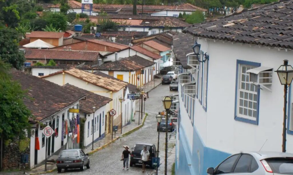 Imagem Ilustrando a Notícia: Governo suspende licenciamento ambiental de novos empreendimentos em Pirenópolis 