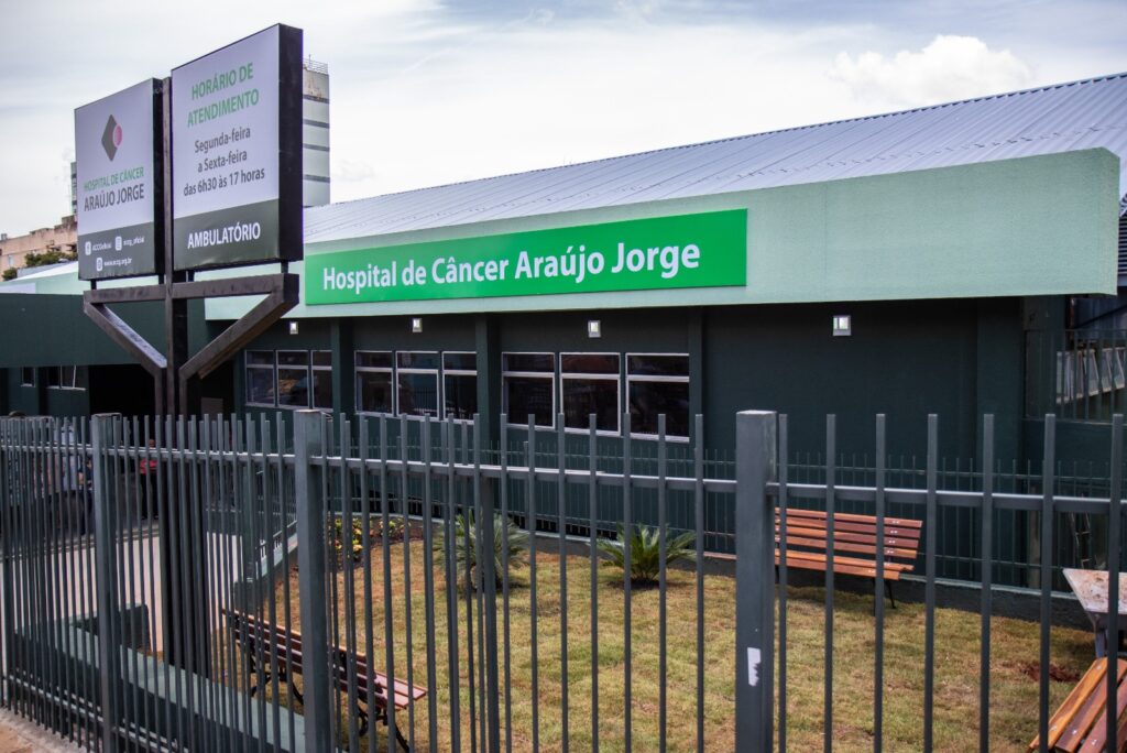 Imagem Ilustrando a Notícia: Governo de Goiás renova apoio financeiro ao Hospital Araújo Jorge