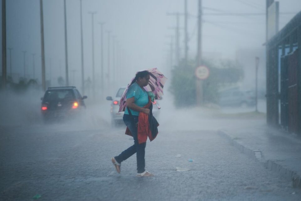 Imagem Ilustrando a Notícia: Cimehgo faz alerta de temporal para este fim de semana em Goiás