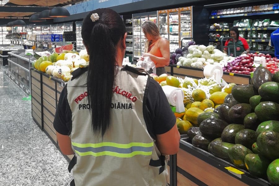 Imagem Ilustrando a Notícia: Procon Goiânia aponta variação de até 373,68% no preço de verduras e até 334,45% no de frutas