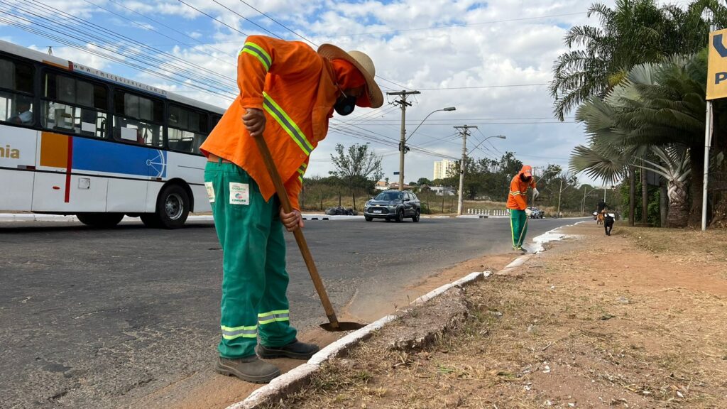 Imagem Ilustrando a Notícia: Serviços de limpeza e urbanização serão mantidos pela Prefeitura de Goiânia durante feriado