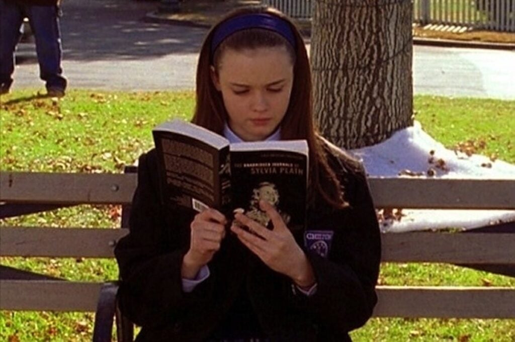 Imagem Ilustrando a Notícia: 10 livros que Rory Gilmore leu em Gilmore Girls