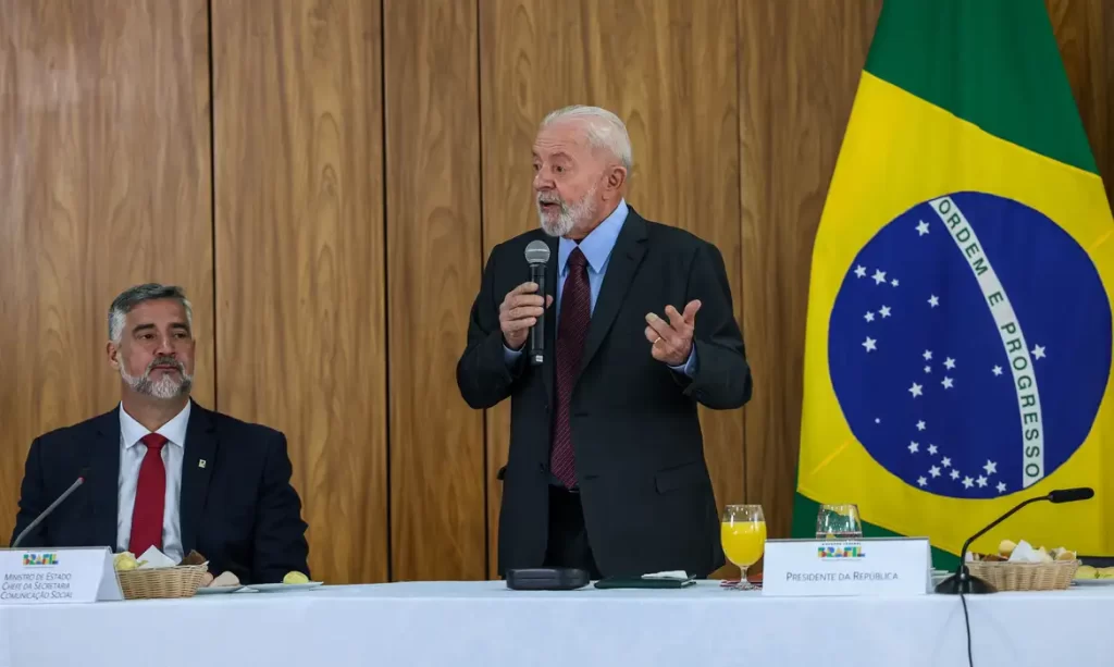 Imagem Ilustrando a Notícia: Lula aposta que economia em 2024 crescerá mais do que o previsto