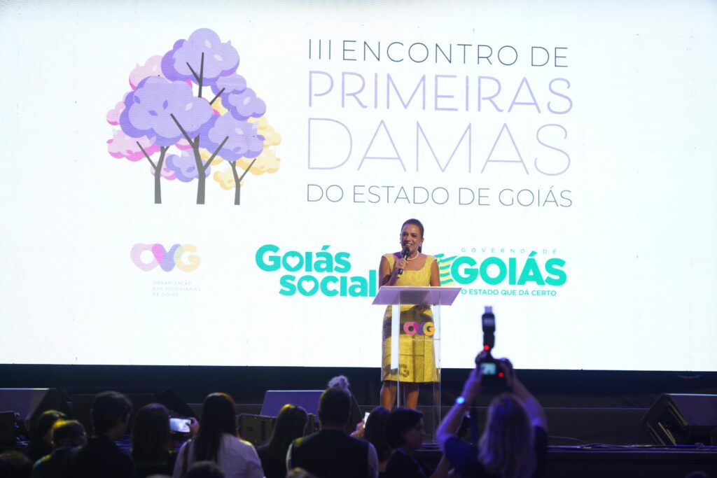 Imagem Ilustrando a Notícia: Gracinha e Caiado apontam parceria entre Estado e municípios para fortalecimento da assistência social