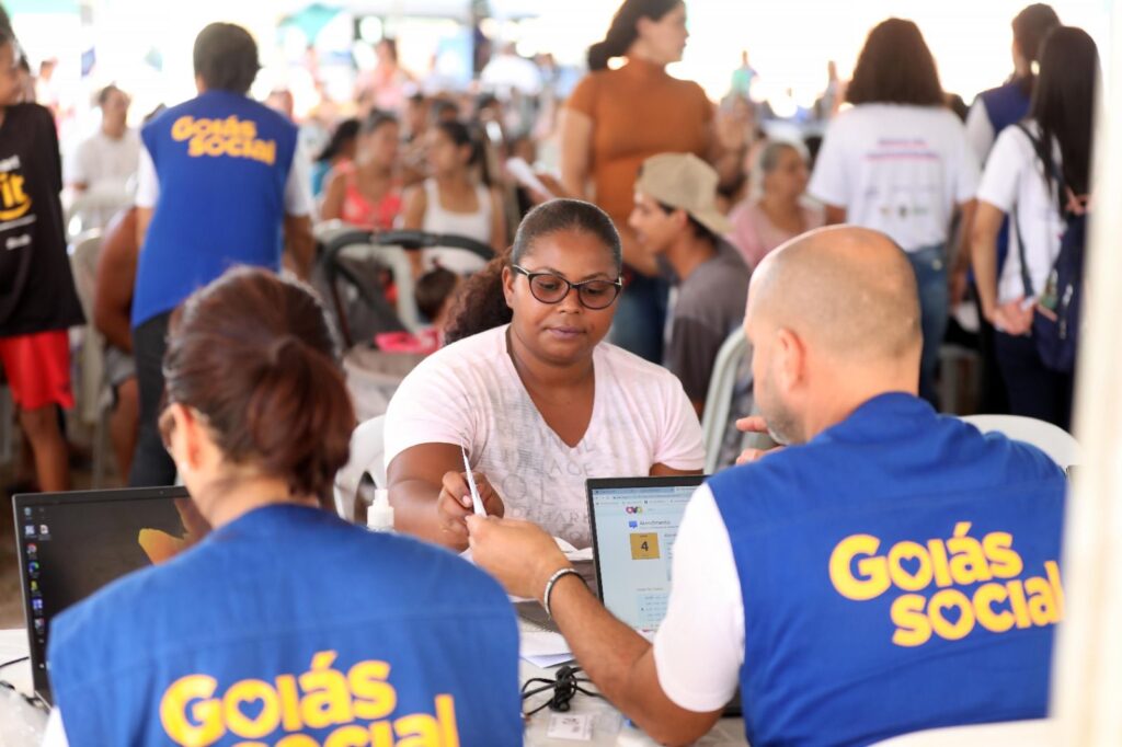 Imagem Ilustrando a Notícia: Renda cresce e Goiás registra menor taxa de pobreza