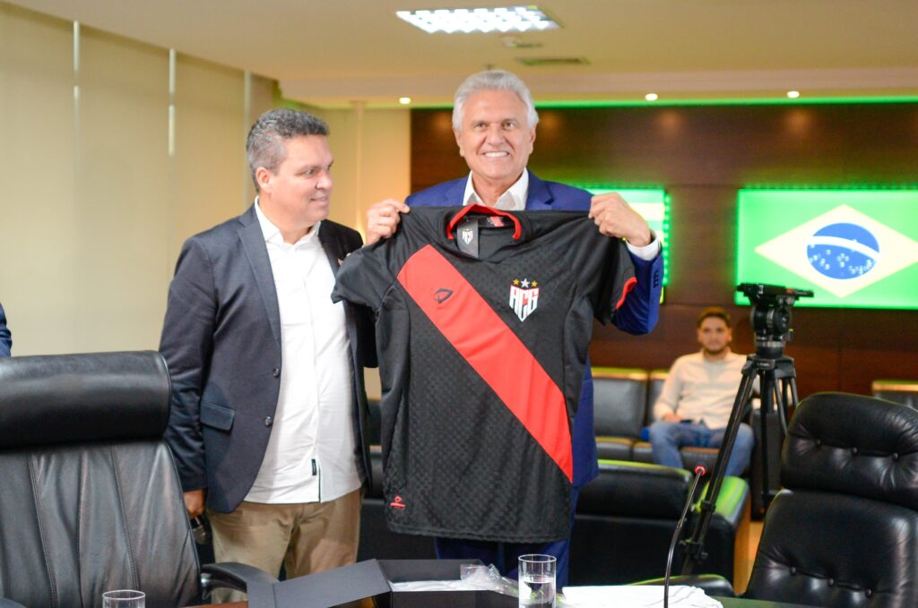 Imagem Ilustrando a Notícia: Atlético-GO x Flamengo: Caiado confirma jogo no estádio Serra Dourada