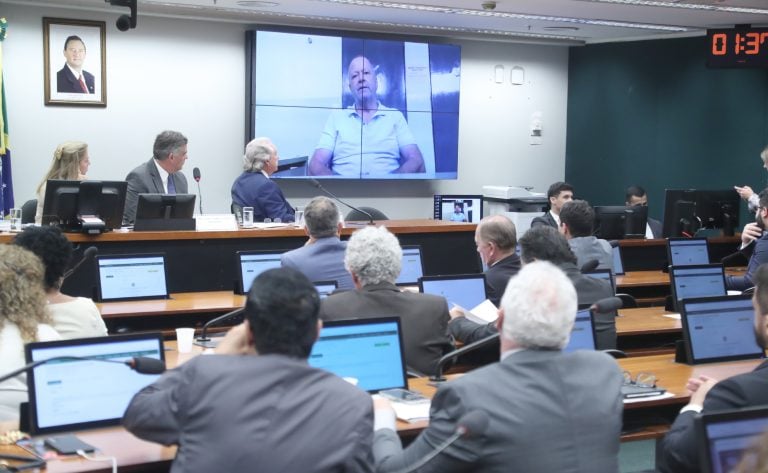 Imagem Ilustrando a Notícia: Brazão participa de reunião do Conselho de Ética e diz que vai provar inocência