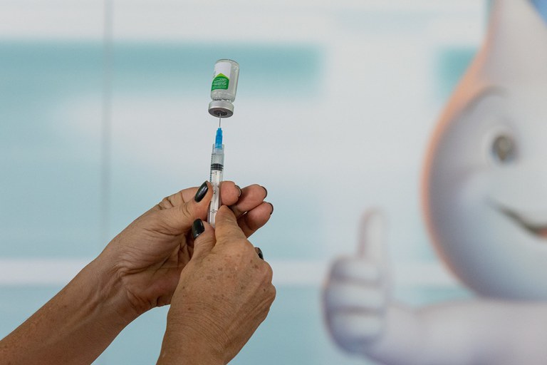 Imagem Ilustrando a Notícia: Campanha de vacinação contra poliomielite é reforçada em Goiás