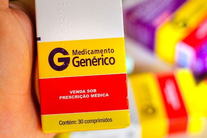 Imagem Ilustrando a Notícia: Entenda a diferença entre medicamentos referência e genéricos
