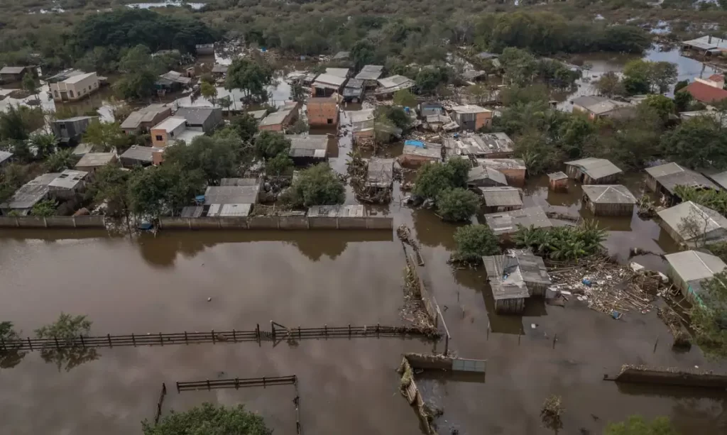 Imagem Ilustrando a Notícia: Chuvas já mataram 163 pessoas no Rio Grande do Sul