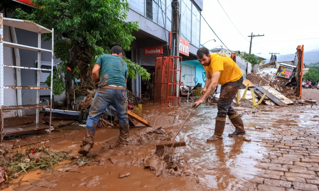 Imagem Ilustrando a Notícia: Chuvas continuam no Rio Grande do Sul neste fim de semana