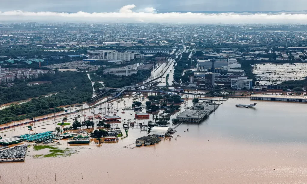 Imagem Ilustrando a Notícia: Quase 850 mil pessoas foram afetadas por chuvas no Rio Grande do Sul