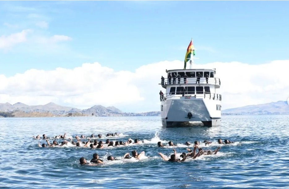Imagem Ilustrando a Notícia: Por que a Marinha da Bolívia é uma das maiores do mundo se o país não tem acesso ao mar?