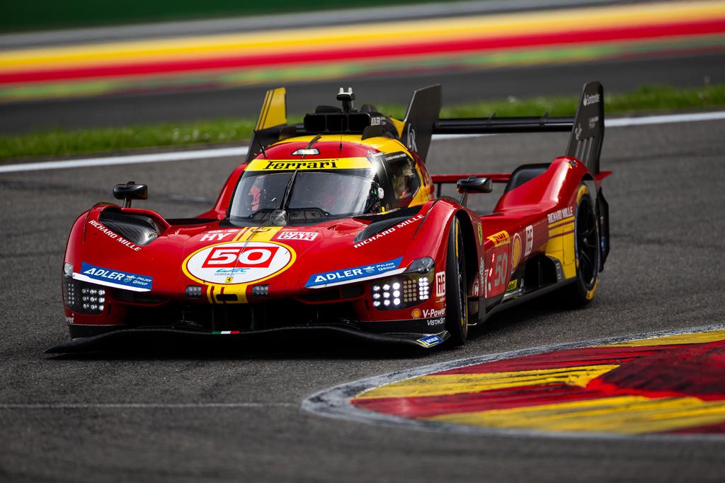 Imagem Ilustrando a Notícia: Porsche e Ferrari lideram treinos livres das 6 horas de Spa-Francorchamps