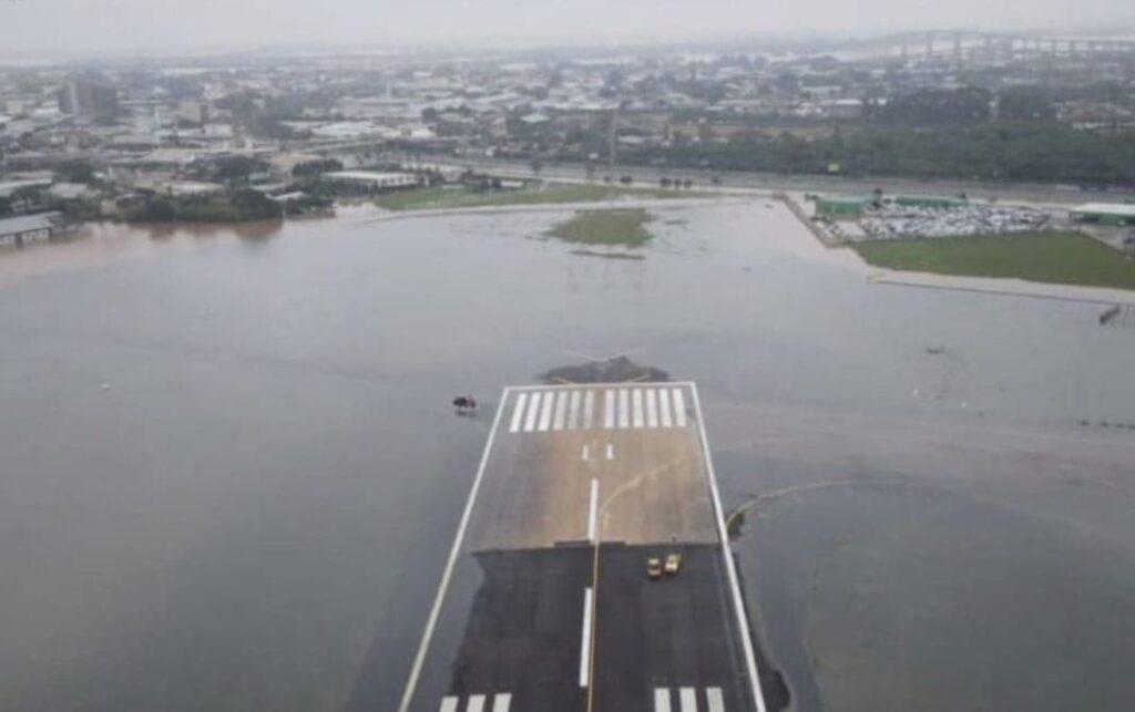 Imagem Ilustrando a Notícia: Aeroporto Salgado Filho deve permanecer fechado até setembro, enquanto Anac suspende venda de passagens