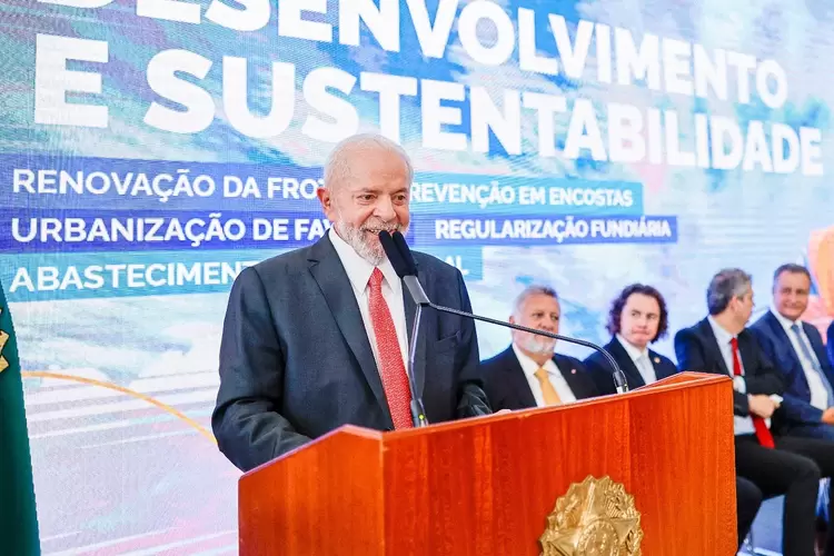 Imagem Ilustrando a Notícia: Pacote de Lula alivia dívidas previdenciárias e de precatórios em quase R$ 500 bi