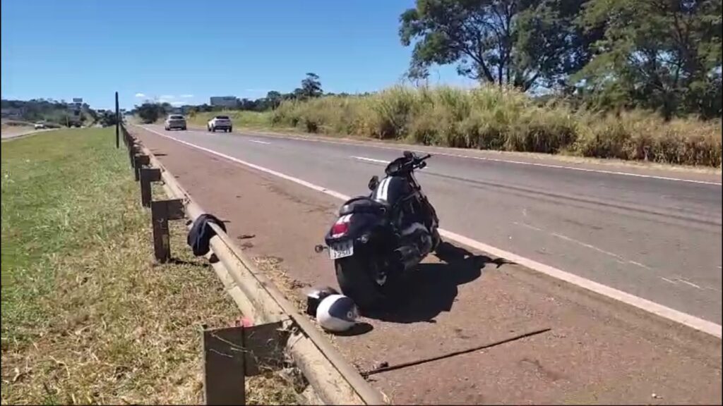 Imagem Ilustrando a Notícia: Passageira de motocicleta morre em acidente na BR-060, em Goianápolis