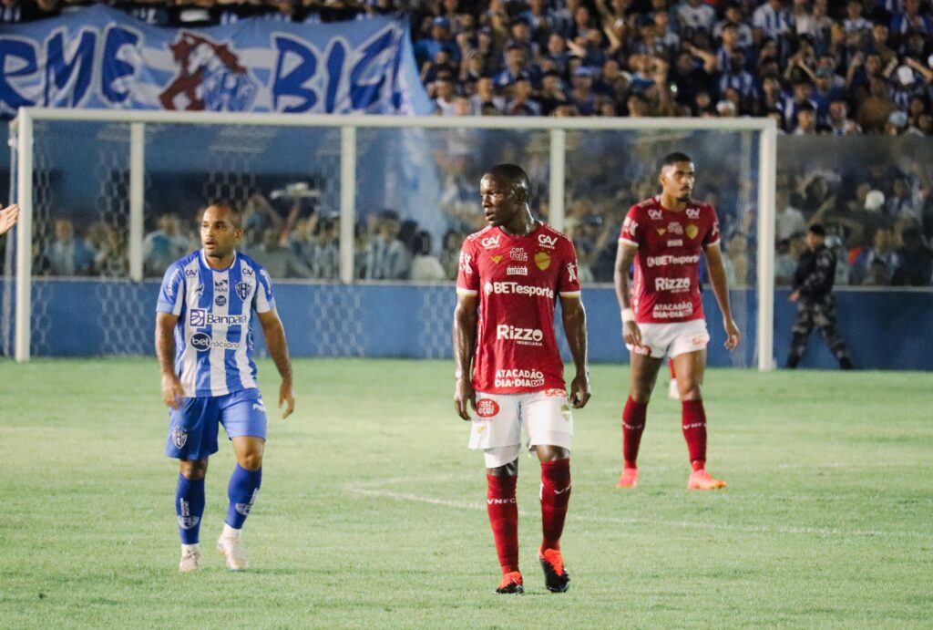 Imagem Ilustrando a Notícia: Vila Nova leva goleada no primeiro jogo da final da Copa Verde
