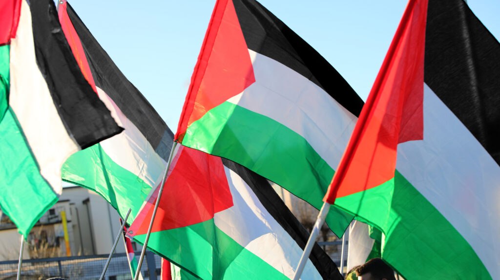 Imagem Ilustrando a Notícia: Espanha, Irlanda e Noruega reconhecem o Estado da Palestina